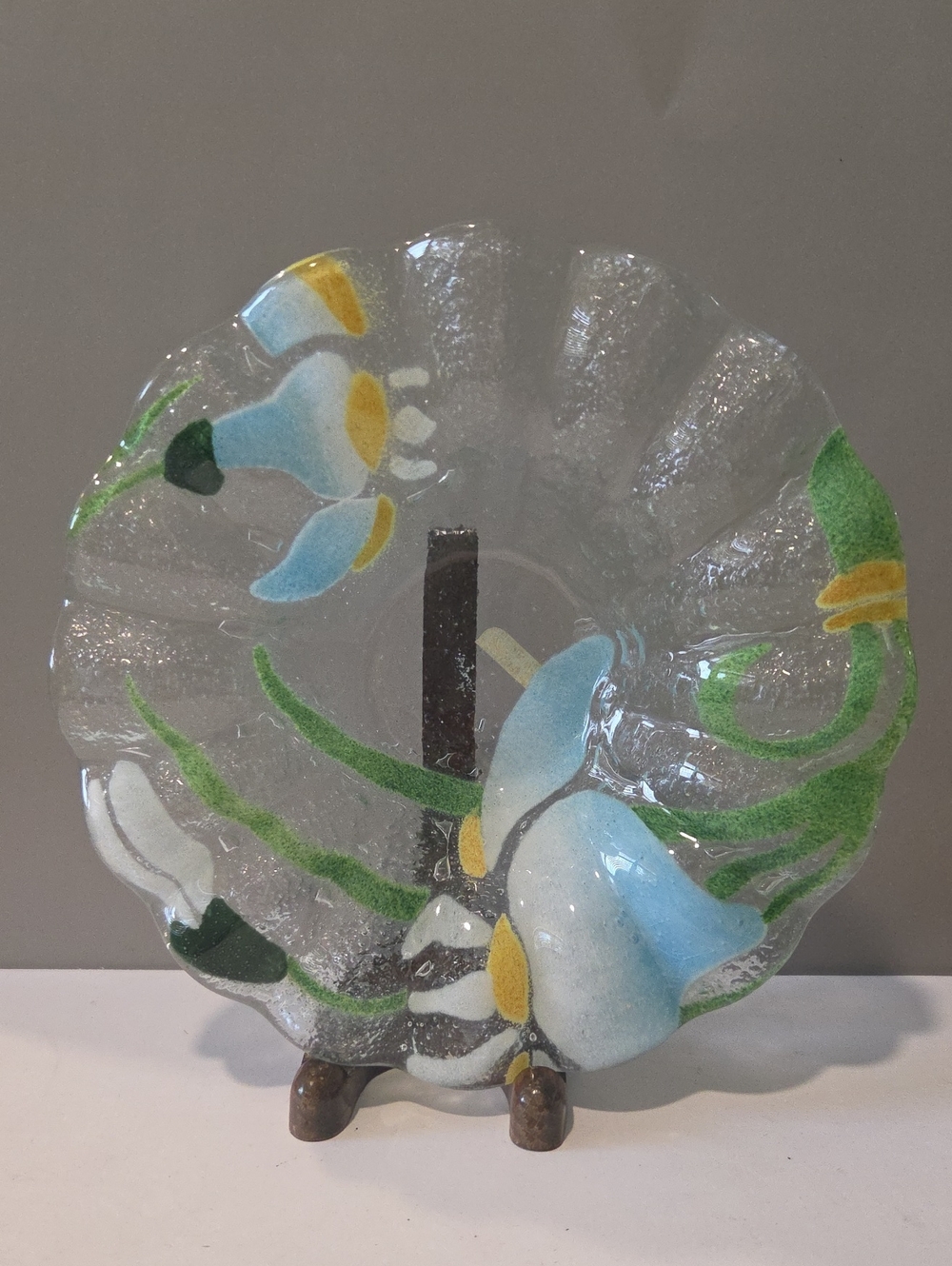 Sydenstricker Glass Hand-Blown Calla Lily Fused Art Glass Bowl 6.5" Diameter